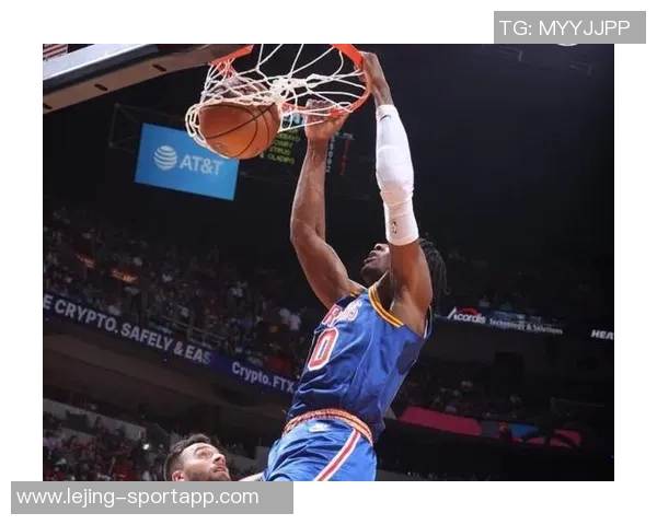 明年状元热门AJ迪班萨表现抢眼15投10中砍下22分5篮板5助攻2抢断1盖帽 明年状元热门AJ迪班萨表现抢眼15投10中砍下22分5篮板5助攻2抢断1盖帽