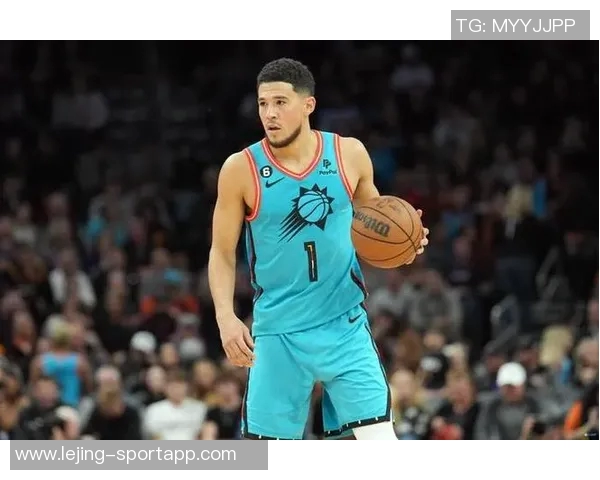 太阳老板称布克在困难时刻坚定支持我展现球队核心价值