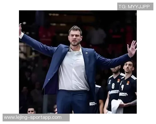 斯普利特赞杨瀚森场下努力训练心肺与力量这位年轻球员的拼搏精神值得认可