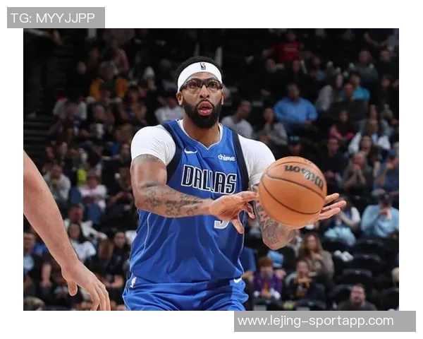 字母哥首投即成经典瞬间暴扣福德与弗拉格震撼全场