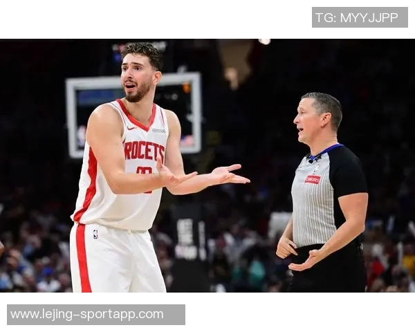 火箭队运动战出手多次却遭遇失利前场篮板优势未能转化为胜利