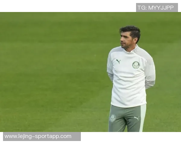 帕尔梅拉斯宣布与主帅阿贝尔费雷拉续约至2027年,展望未来新篇章 帕尔梅拉斯宣布与主帅阿贝尔费雷拉续约至2027年,展望未来新篇章